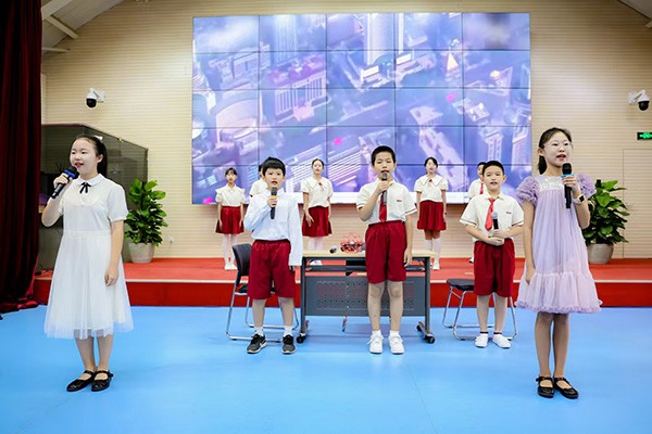 1758462360794319.jpg 科普剧《新科技、新中国》.jpg